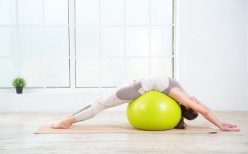Pilates en casa para fortalecer la espalda